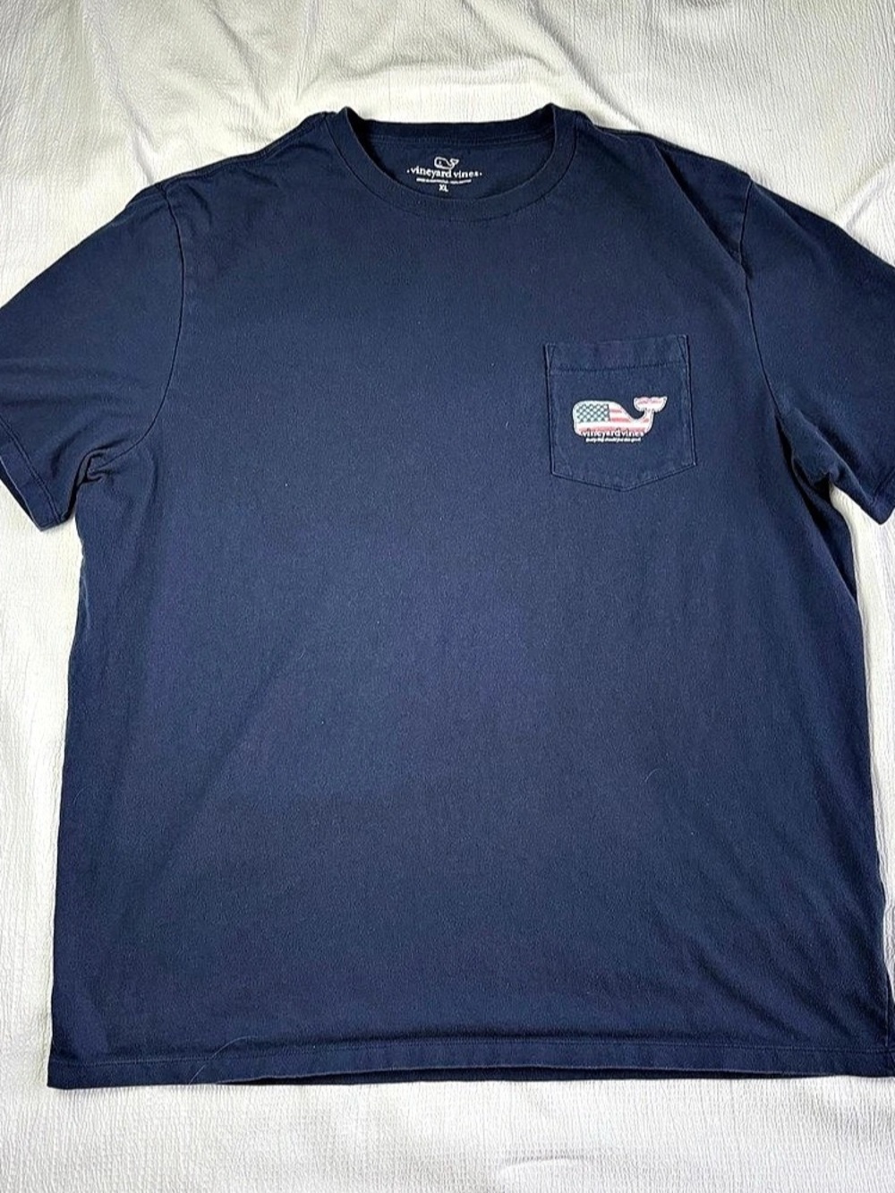 Vineyard Vines T-Shirt USA Flag Men’s Size XL “Every Day Should Feel This Good”